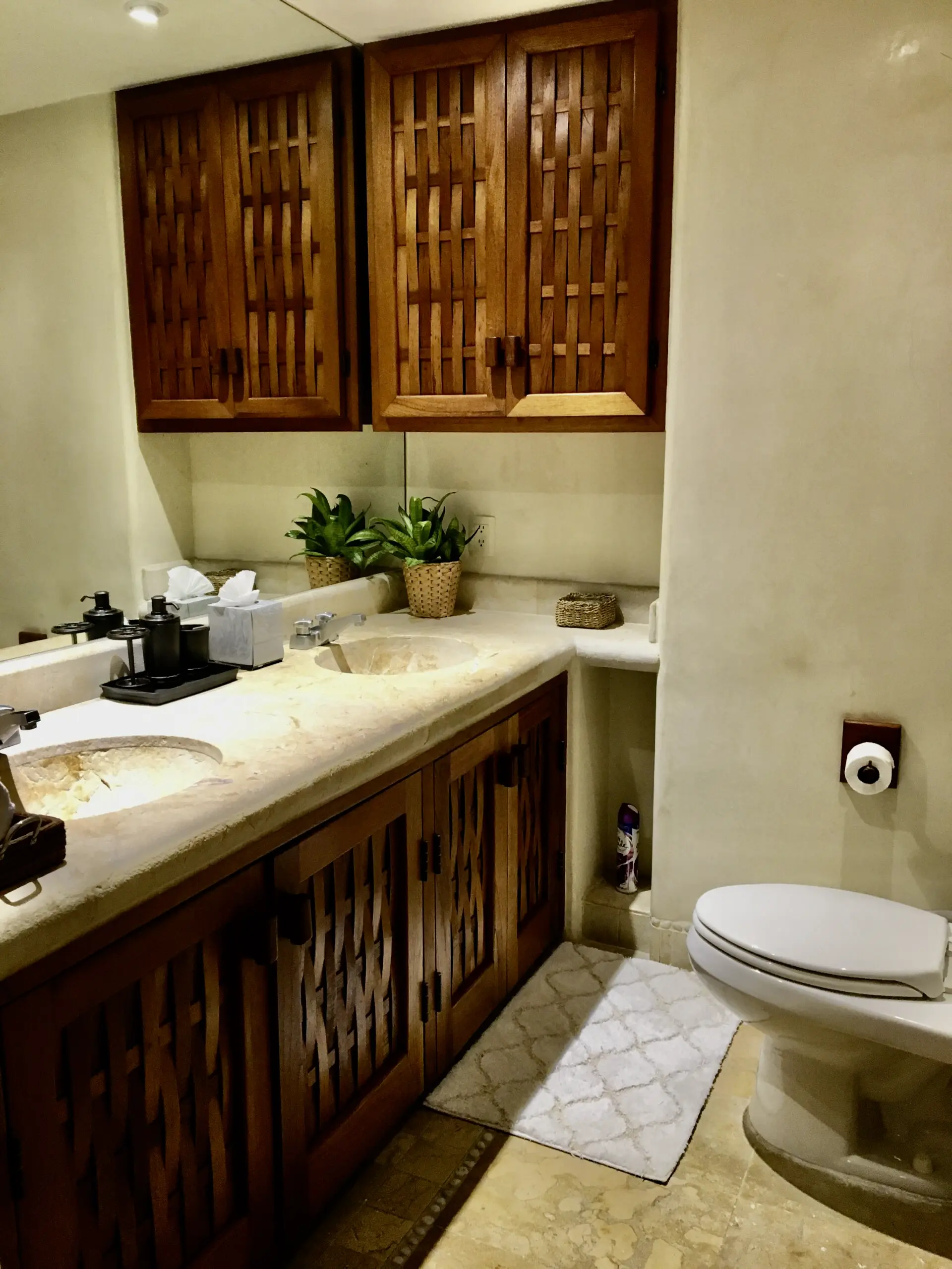 Bathroom - click to enlarge Kitchen